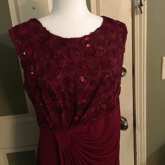 🆕 Cocktail Dress 👗 - Picture 4 of 4